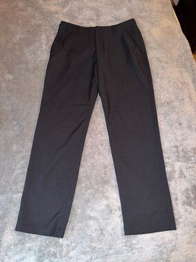 Under Armour Black Golf Dress Pants Boys large